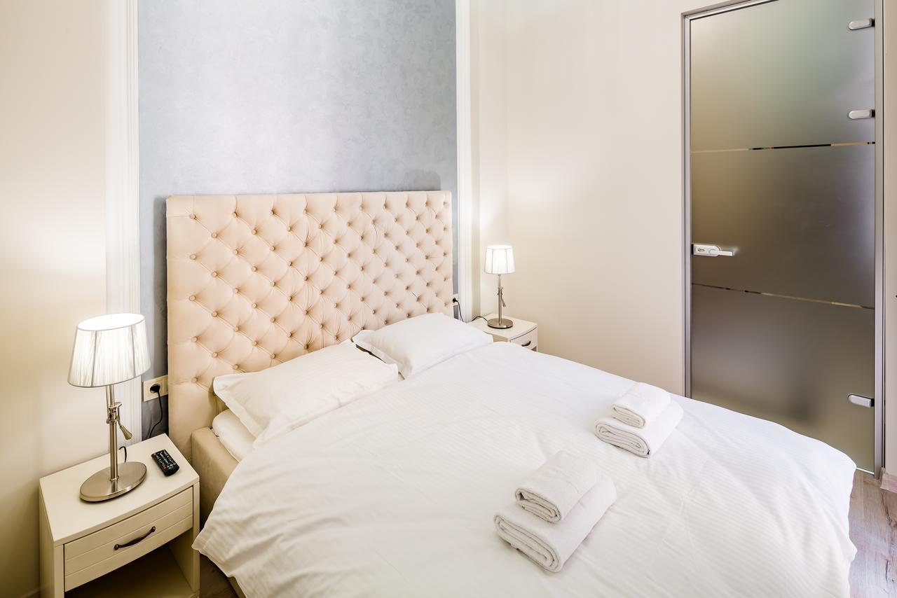 Leogrand Deluxe Apartments On Doroshenka 17 Λβιβ Εξωτερικό φωτογραφία