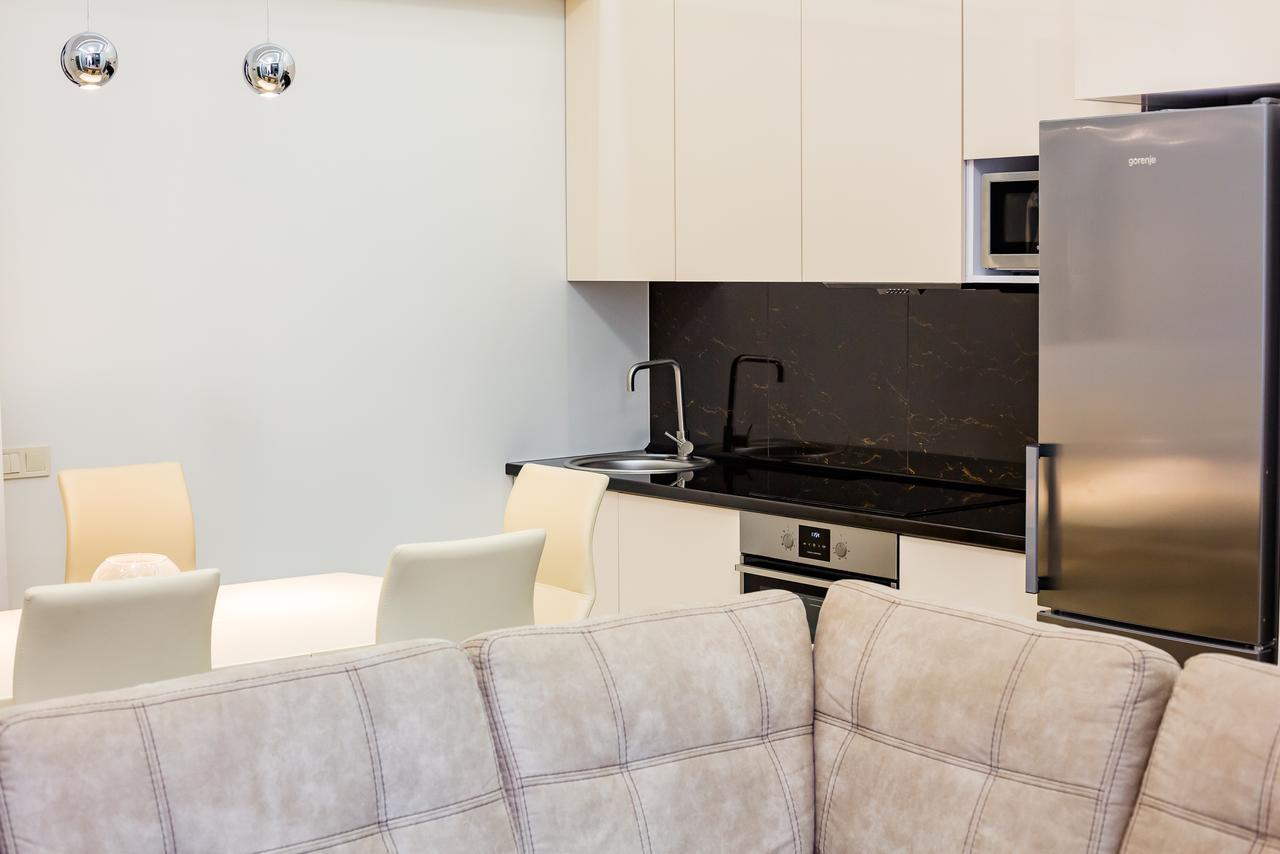 Leogrand Deluxe Apartments On Doroshenka 17 Λβιβ Εξωτερικό φωτογραφία