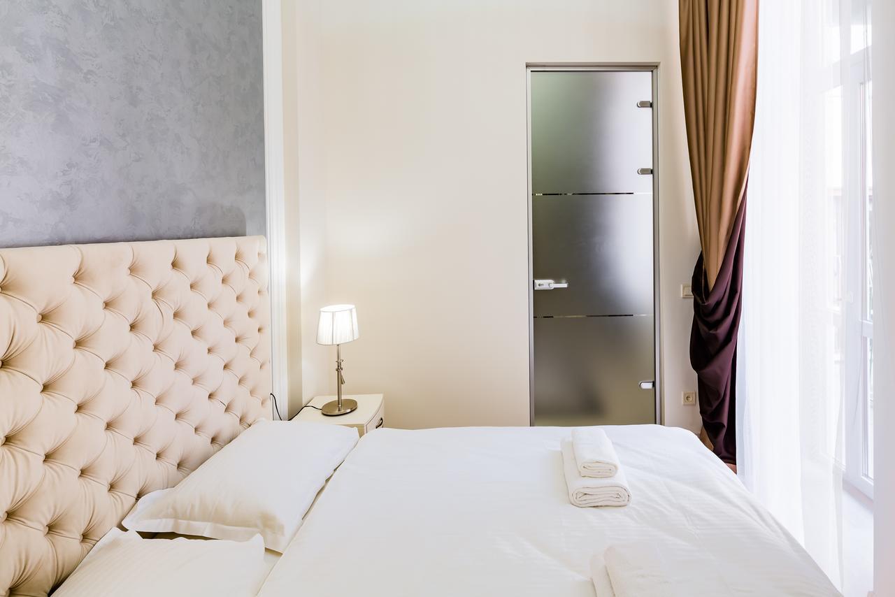 Leogrand Deluxe Apartments On Doroshenka 17 Λβιβ Εξωτερικό φωτογραφία
